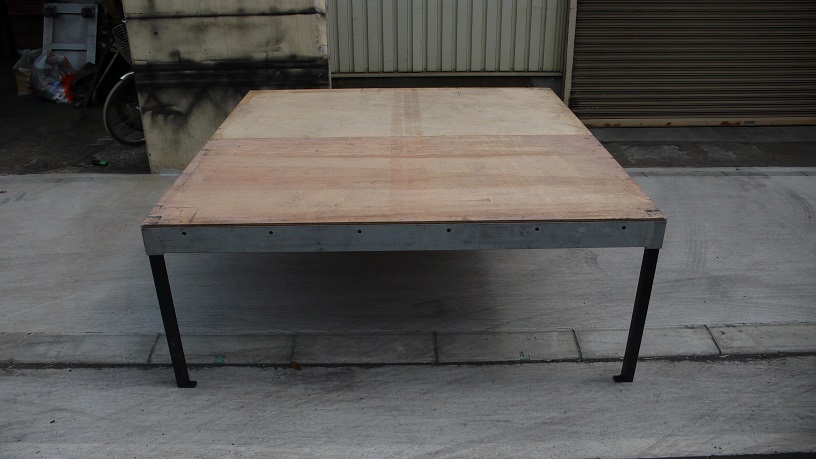 アルミステージ